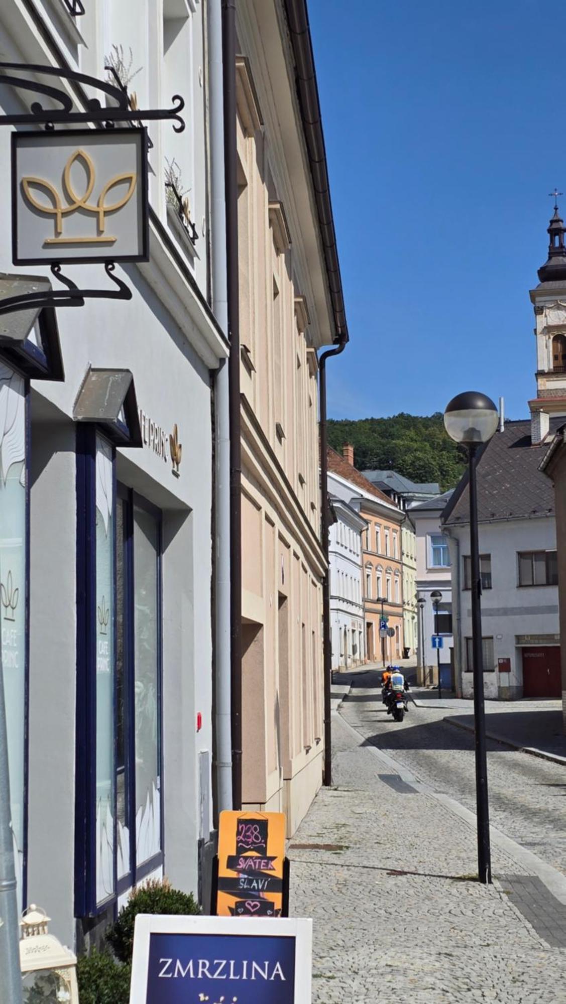 Apartman - Cafe Princ Pod Hradem Wifi, Klima Šternberk Exterior foto
